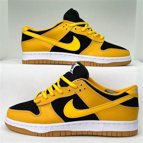 nike dunk pollen|A detailed look at the Nike x Wu.